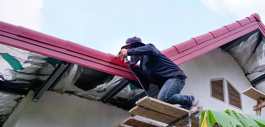 Rain Gutter Repair in Northbrook